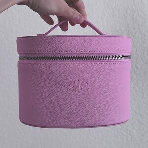 Saie Beauty Mini Makeup Vanity Case